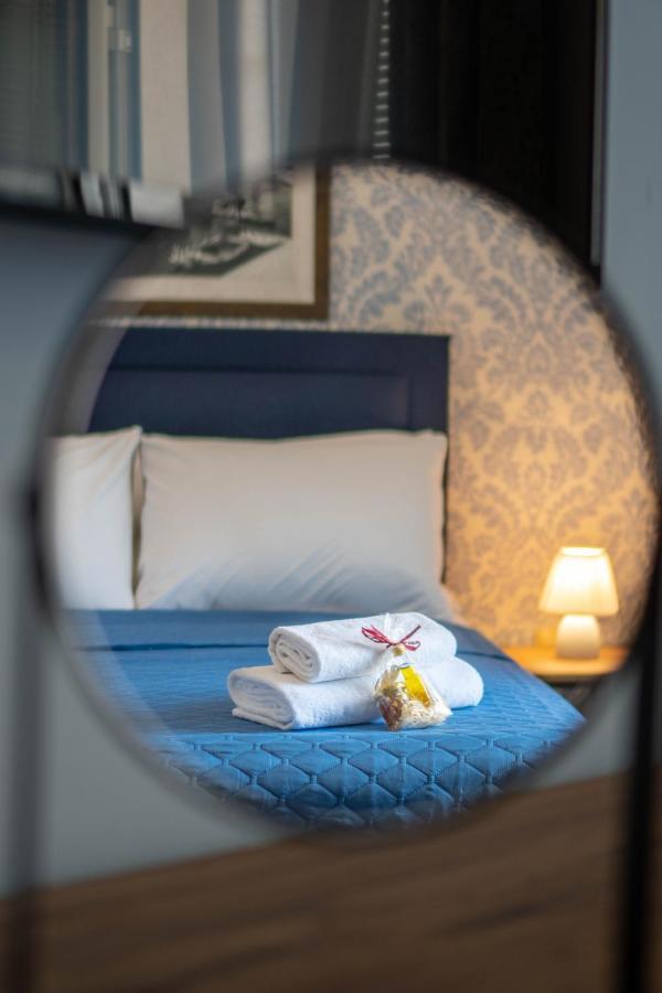 Rooms Villa Padre Pag Town Bagian luar foto