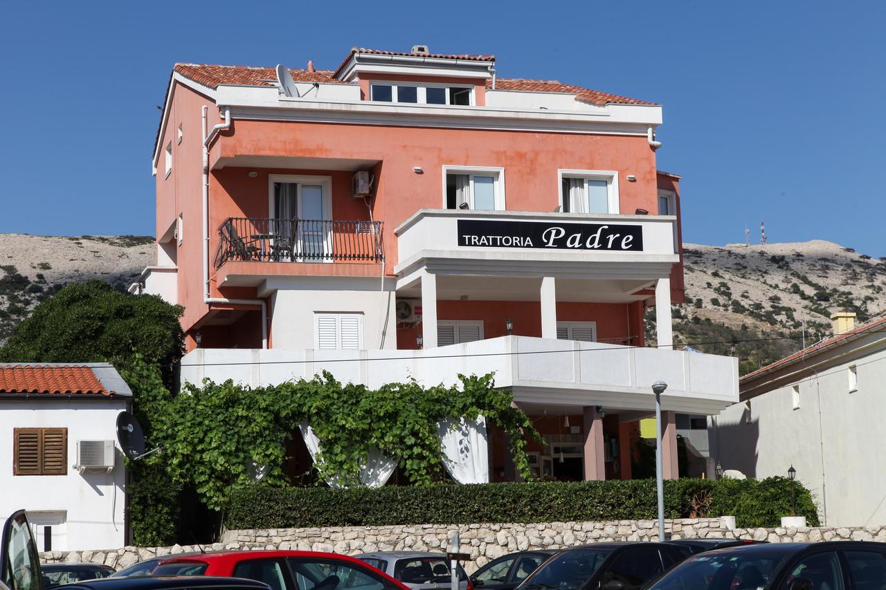 Rooms Villa Padre Pag Town Bagian luar foto